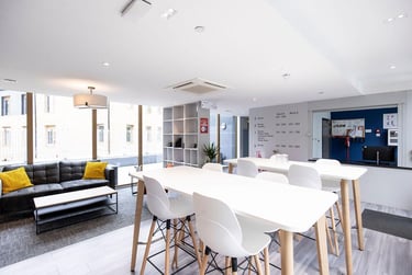 1 bed studio, Ash Grove, Near University, Guildford, GU28US - Image 9